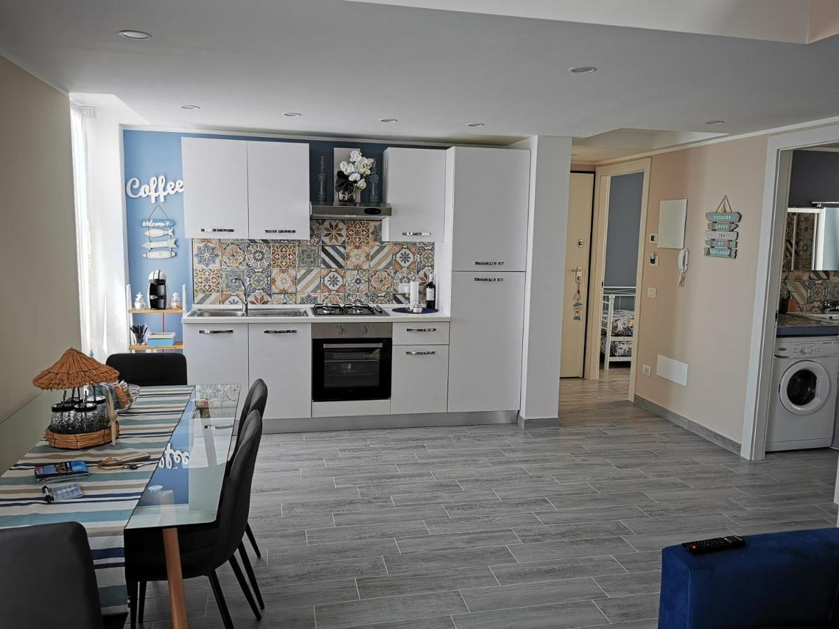 Tuffonelblu Apartment Ventimiglia Bagian luar foto