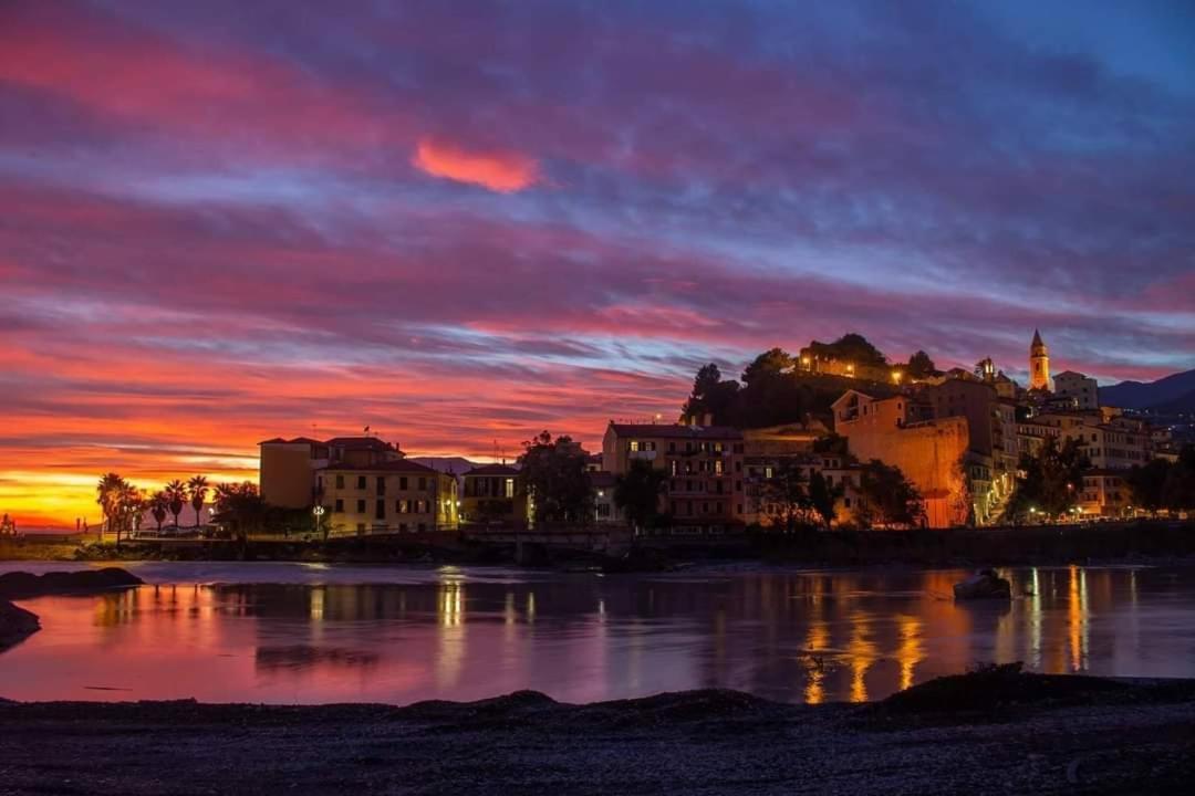 Tuffonelblu Apartment Ventimiglia Bagian luar foto