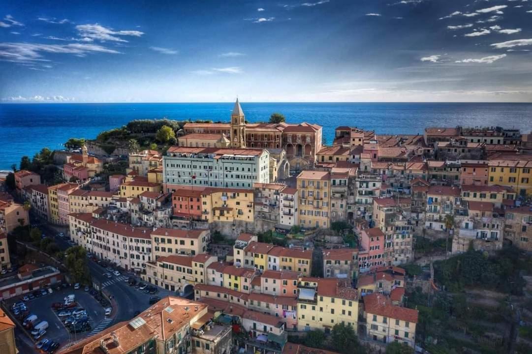 Tuffonelblu Apartment Ventimiglia Bagian luar foto