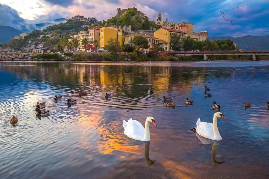 Tuffonelblu Apartment Ventimiglia Bagian luar foto