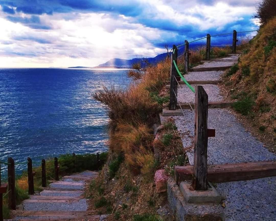 Tuffonelblu Apartment Ventimiglia Bagian luar foto