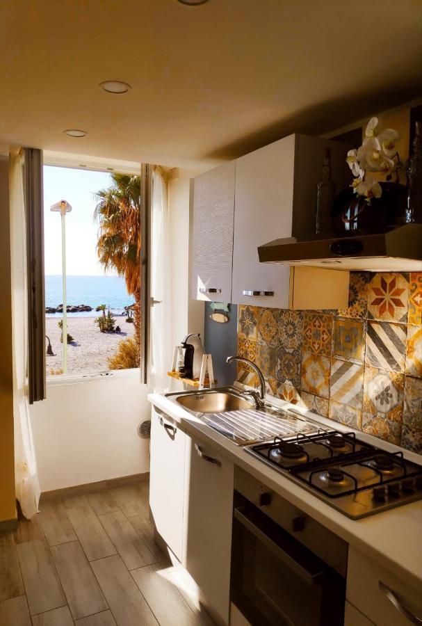 Tuffonelblu Apartment Ventimiglia Bagian luar foto