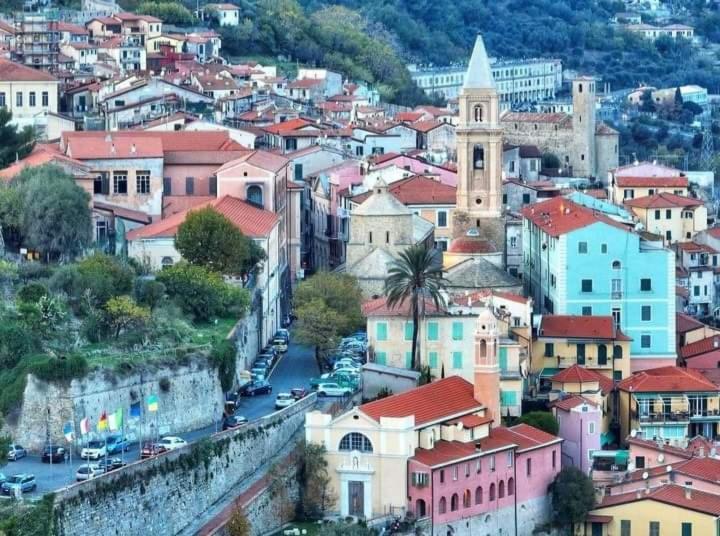 Tuffonelblu Apartment Ventimiglia Bagian luar foto