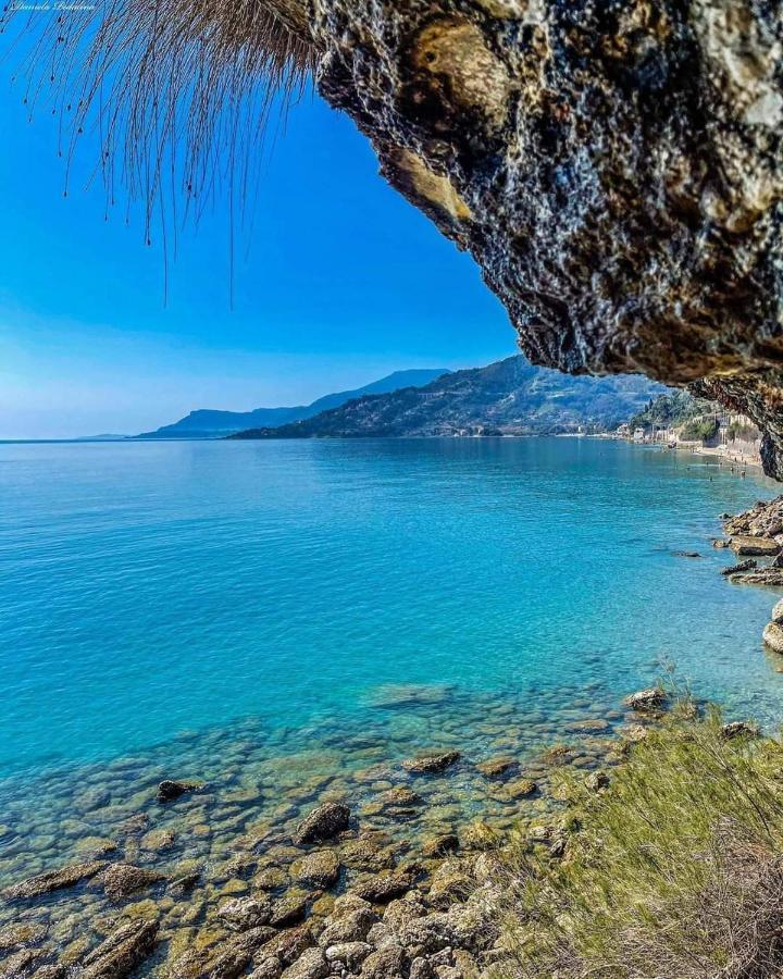 Tuffonelblu Apartment Ventimiglia Bagian luar foto